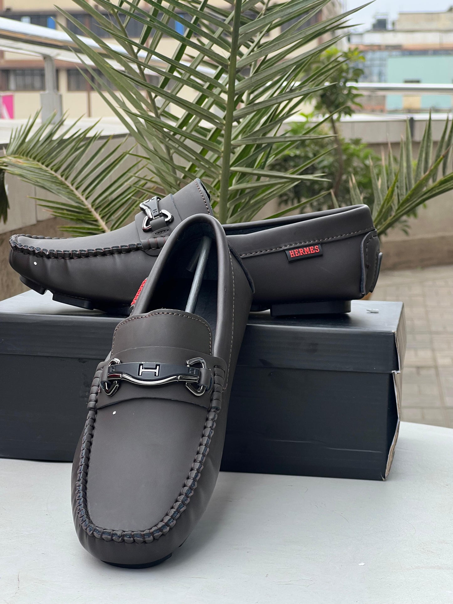 Hermes Men’s Loafers – Premium Leather Casual Shoes