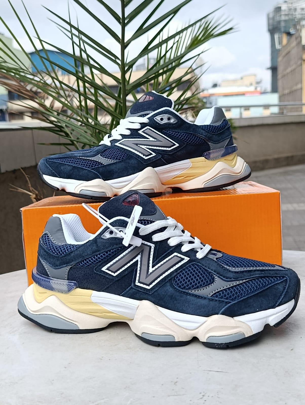 New Balance 9060 Navy/Beige