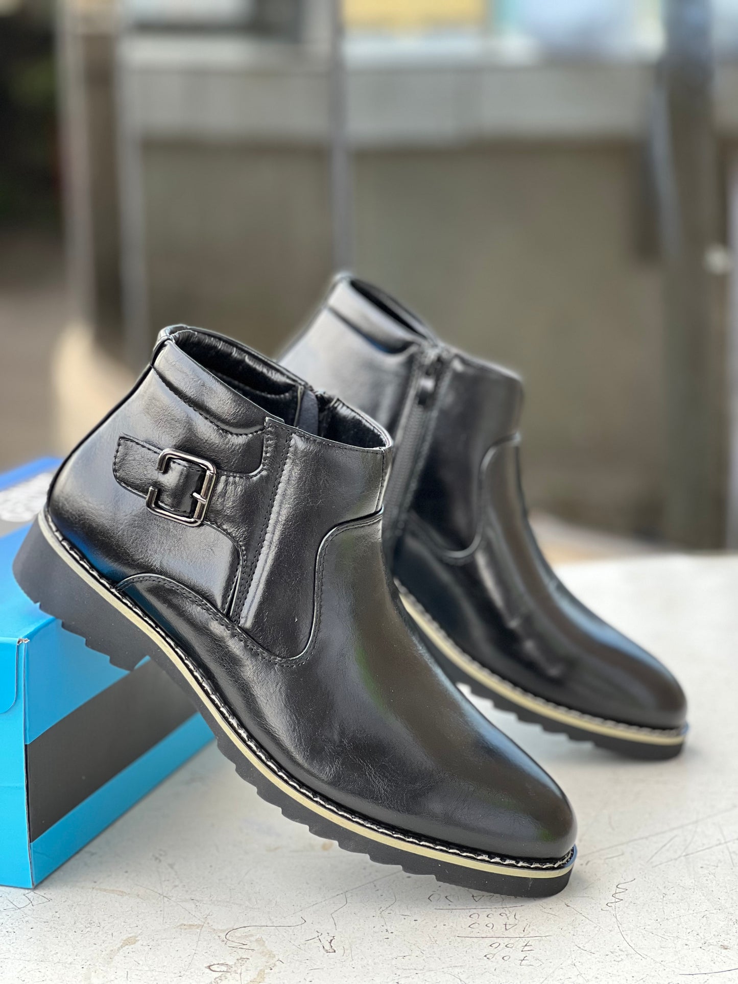 Men’s Chelsea Boots - Black