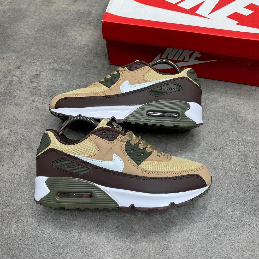 Nike AirMax 90 Sneaker - Hemp Summit