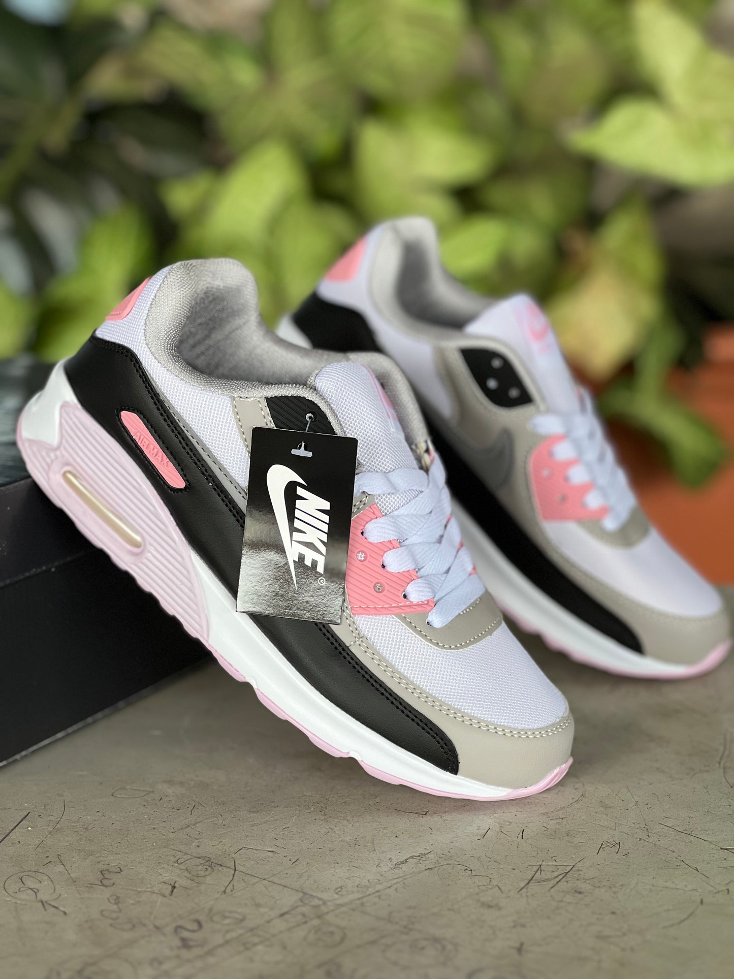 Air Max Sneakers - Grey Pink