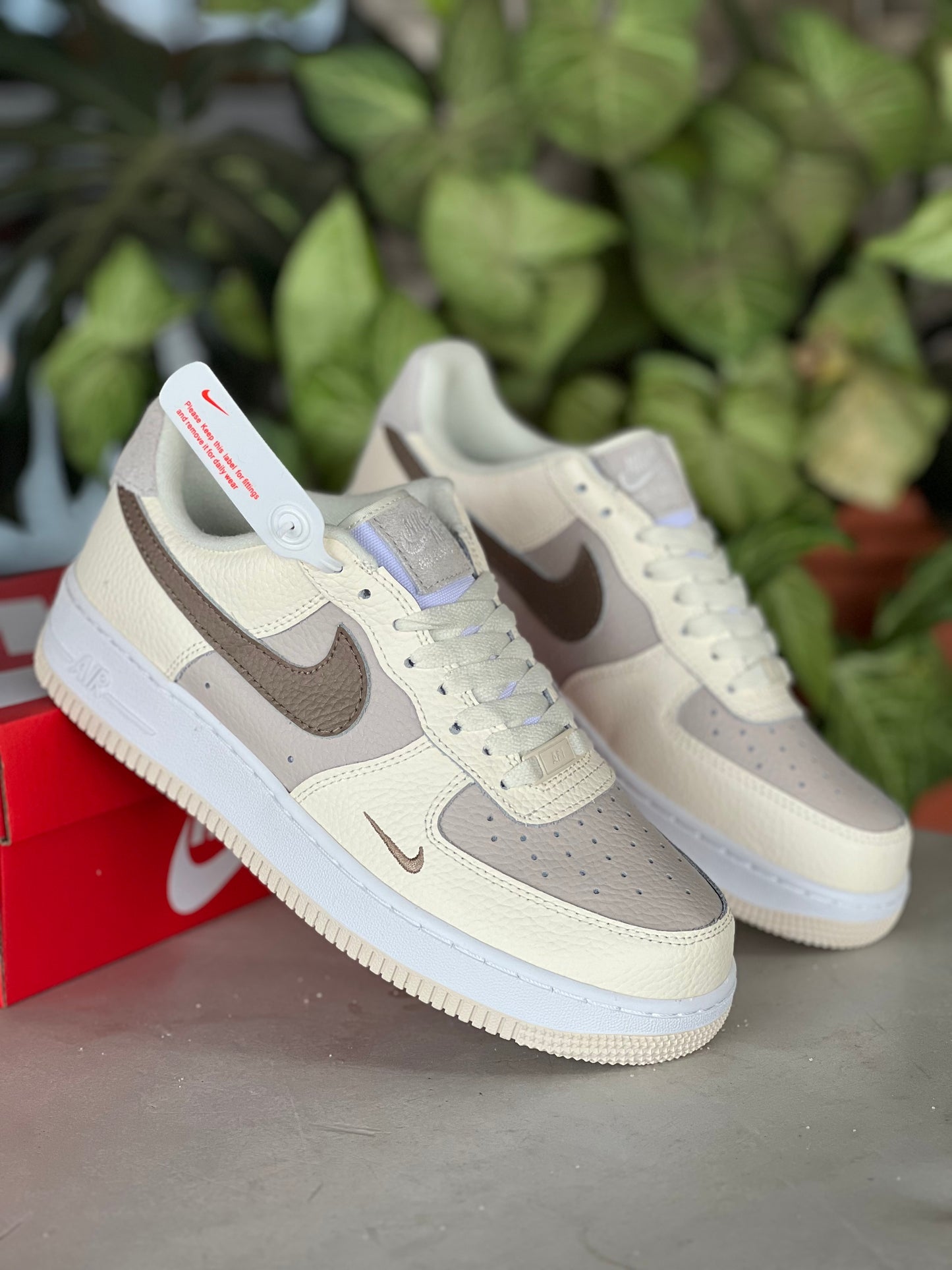 Nike Airforce 1 Low Sneakers - Moon Fossil