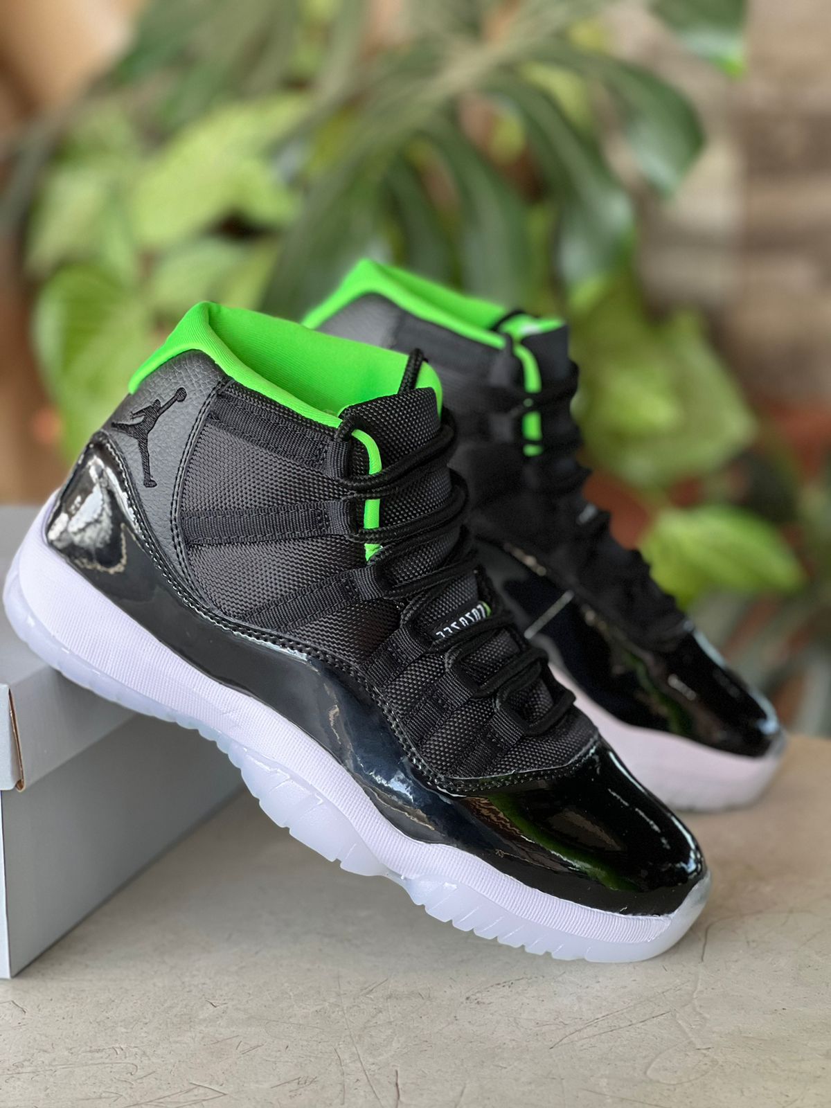 Nike Jordan 11 Sneakers - Jumpman Black