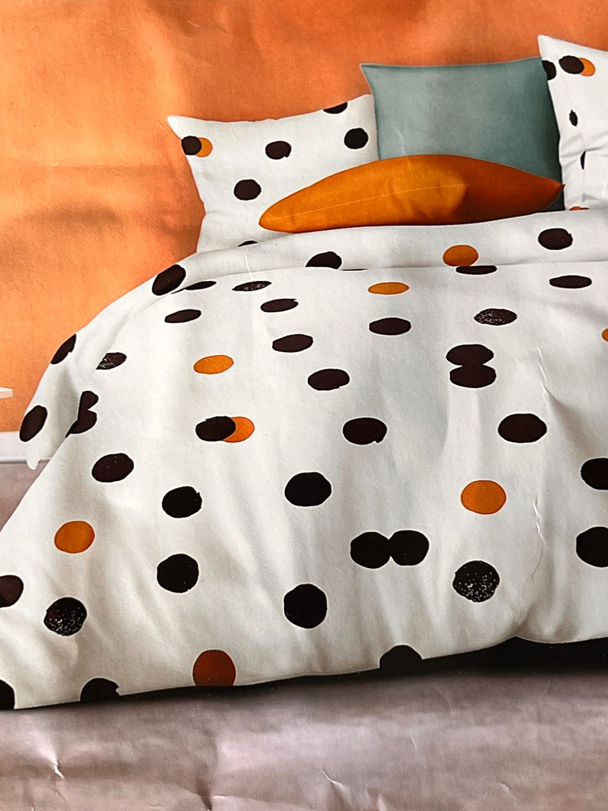 Bed Sheets + Pillow Case Set #001 (Printed) - Whites