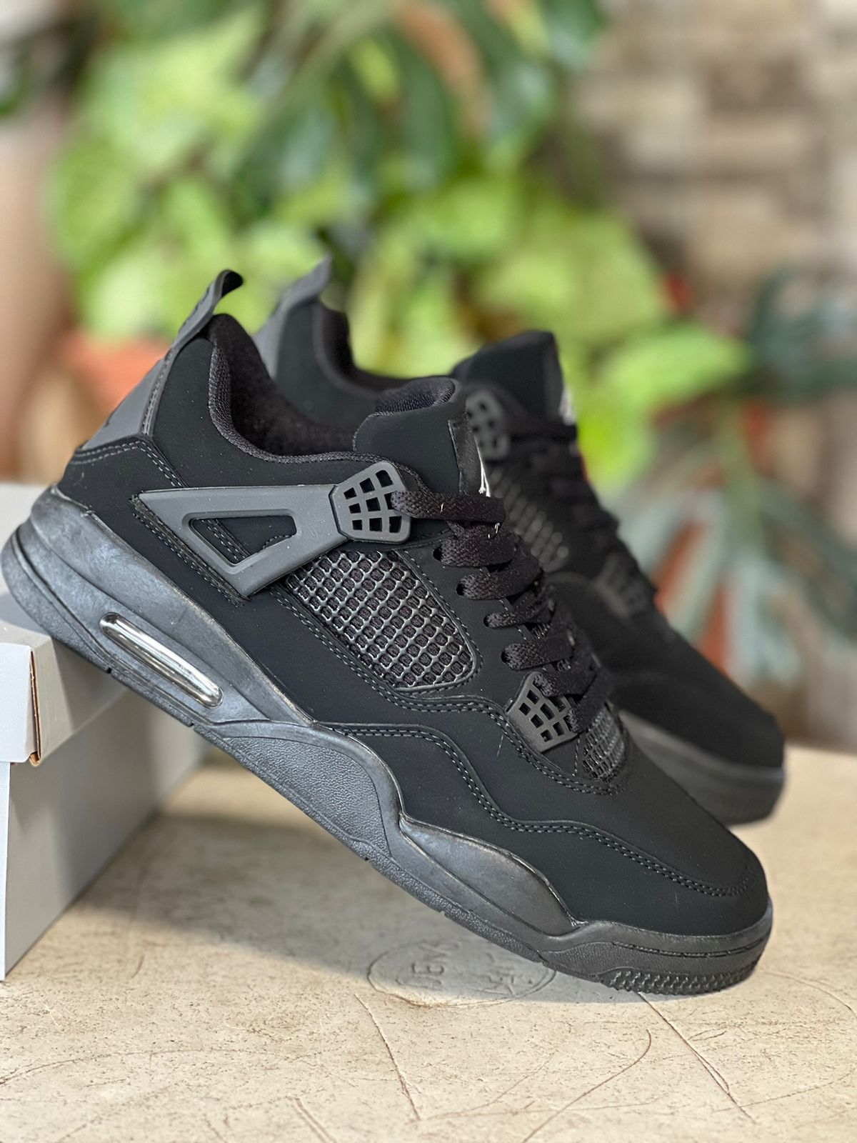 Nike Jordan 4 - Black