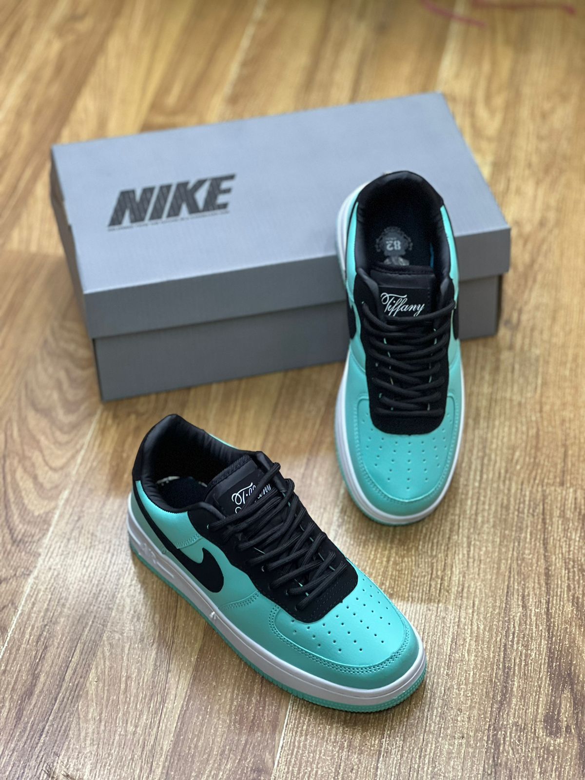 Nike x Tiffany Airforce Sneakers -  Blue