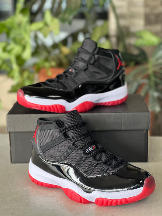 Air Jordan 11 - Retro Bred