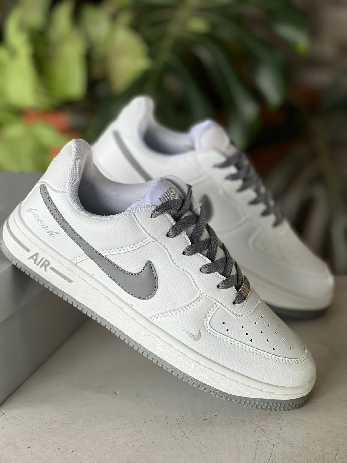 NIke AirForce 1 ‘LV UT'  Sneakers - Grey White