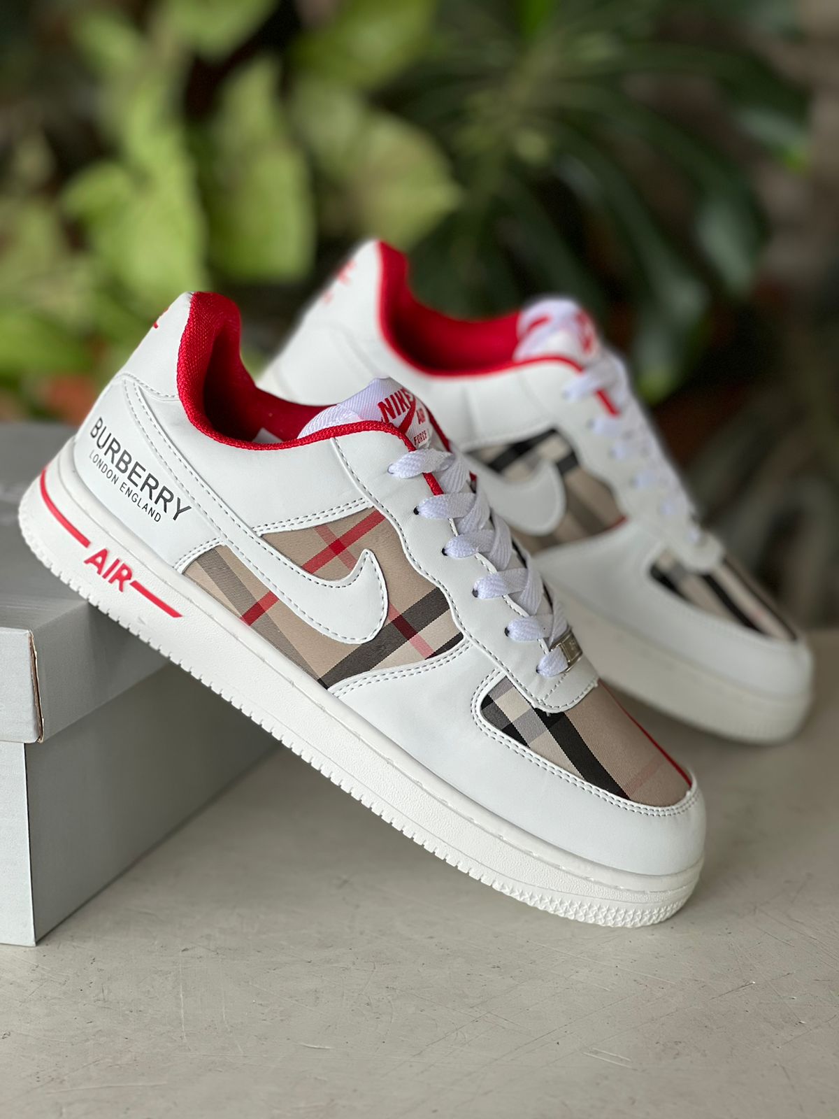 NIke AirForce 1 ‘Burberry'  Sneakers - Beige Brown Red