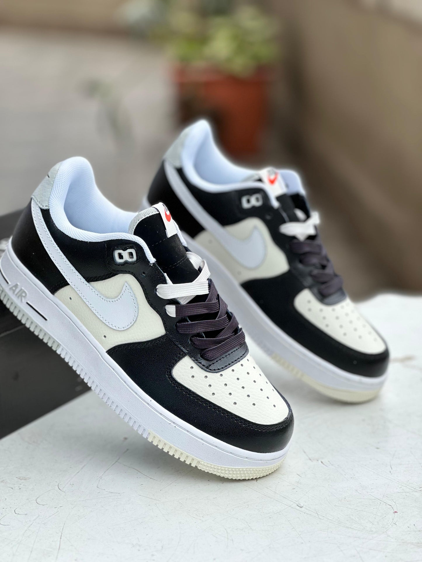Nike Air Force 1 Low – Black ,cream & White Classic Edition