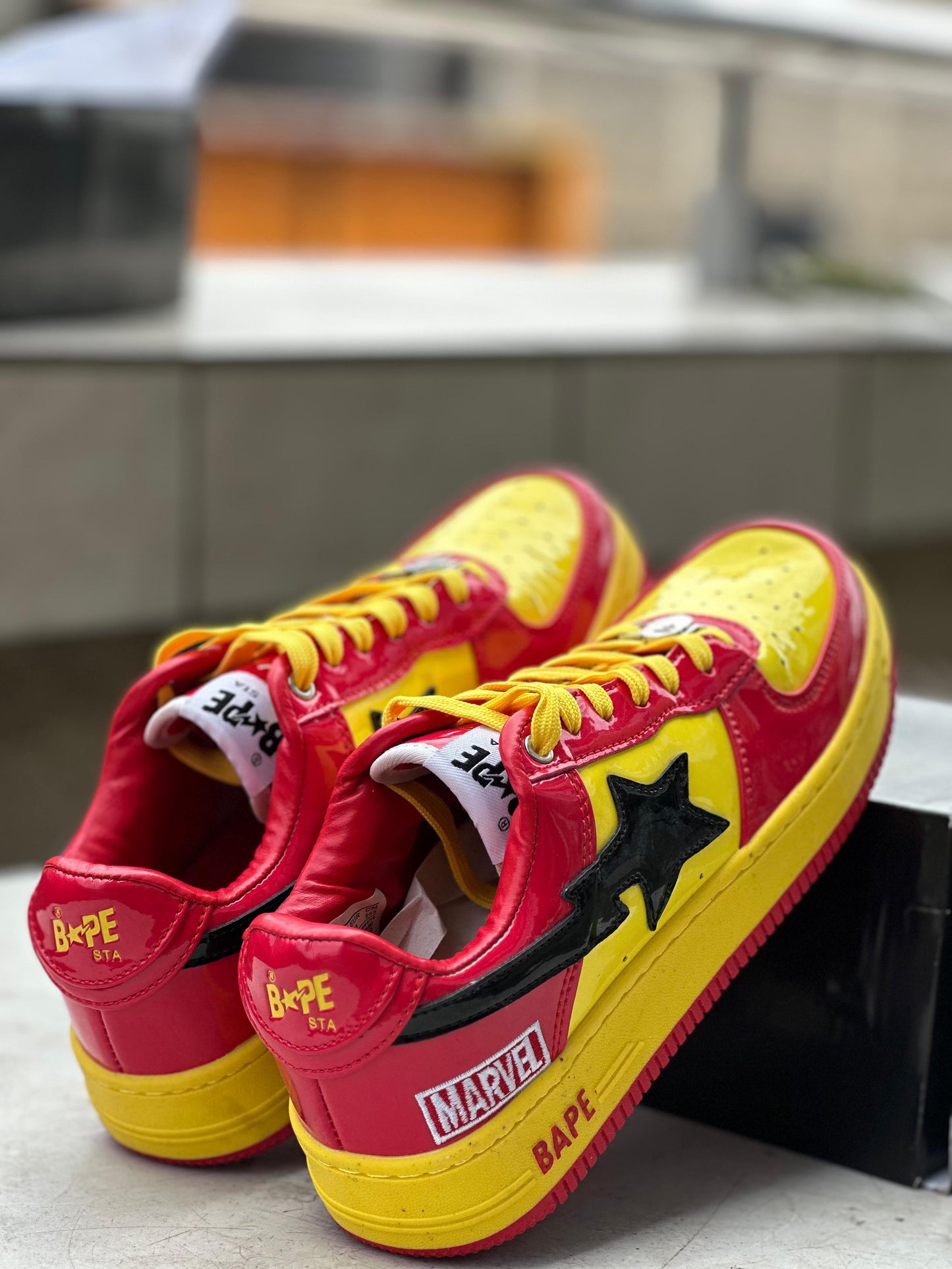 Bapesta Low – Red/Yellow/Black