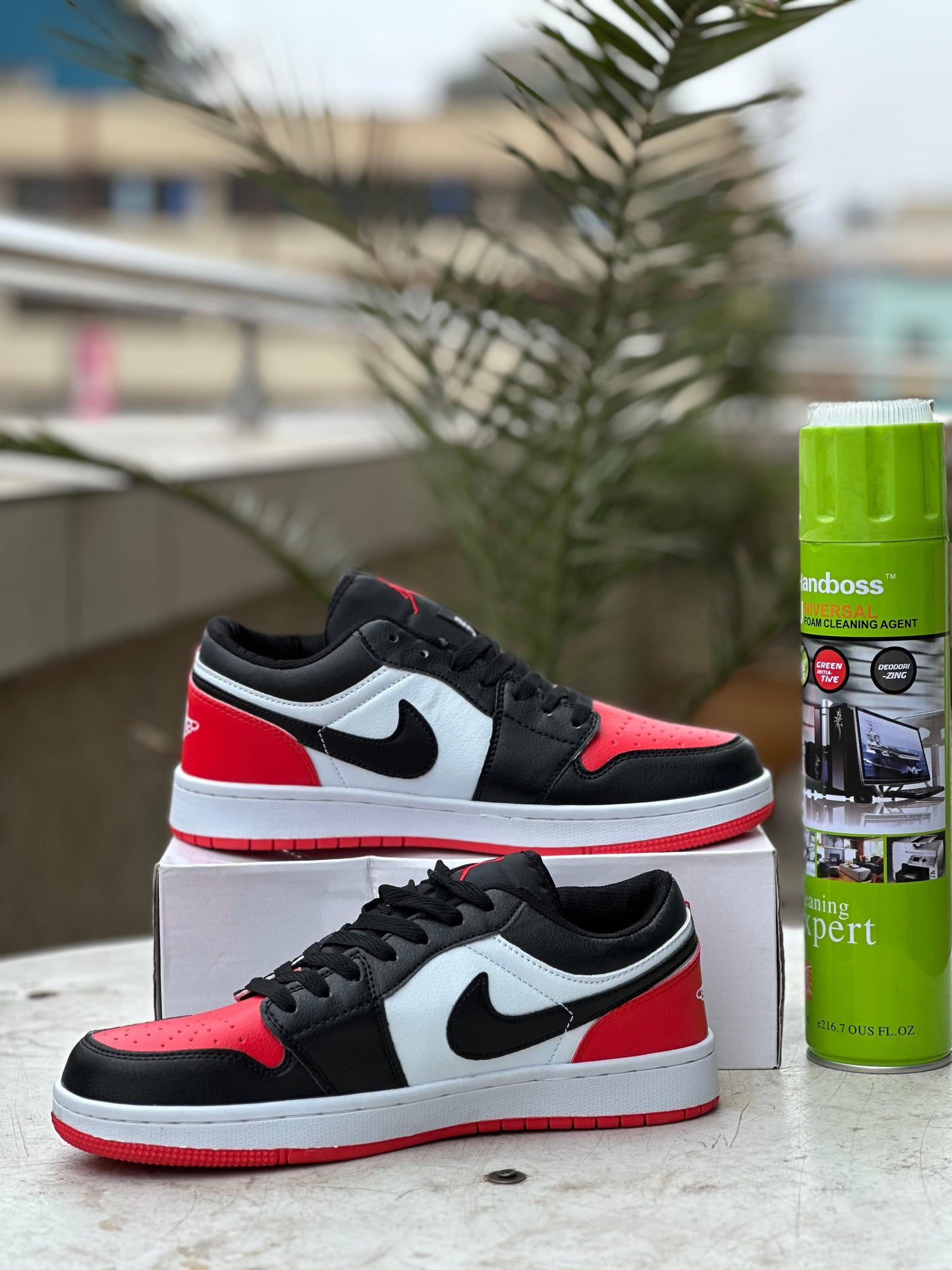 Air Jordan 1Low – Black/Red/White