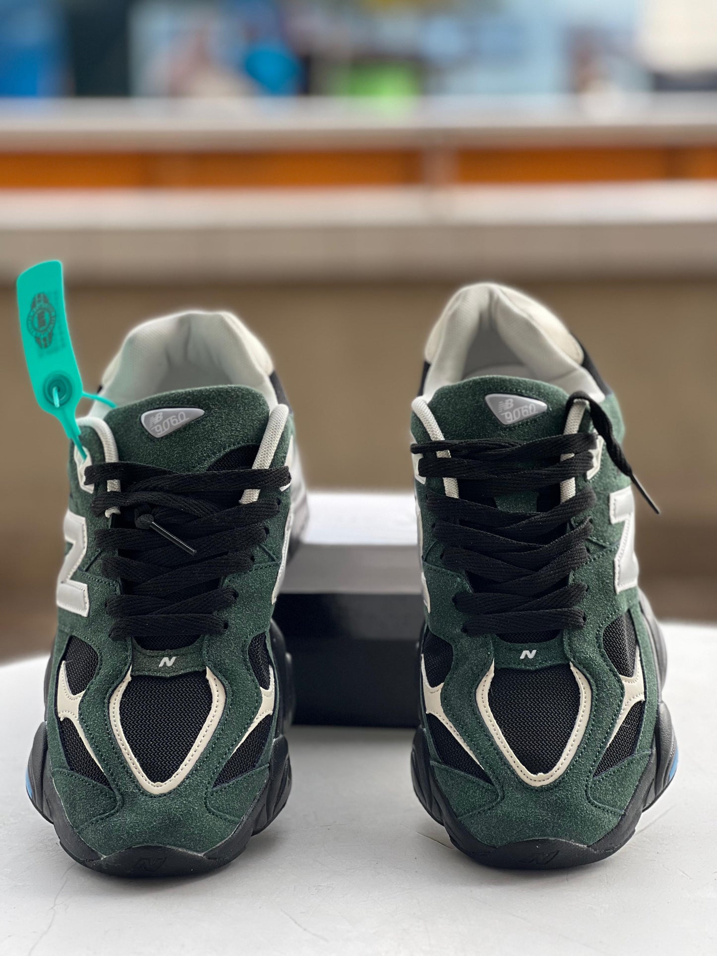 New Balance 9060 Green/Black