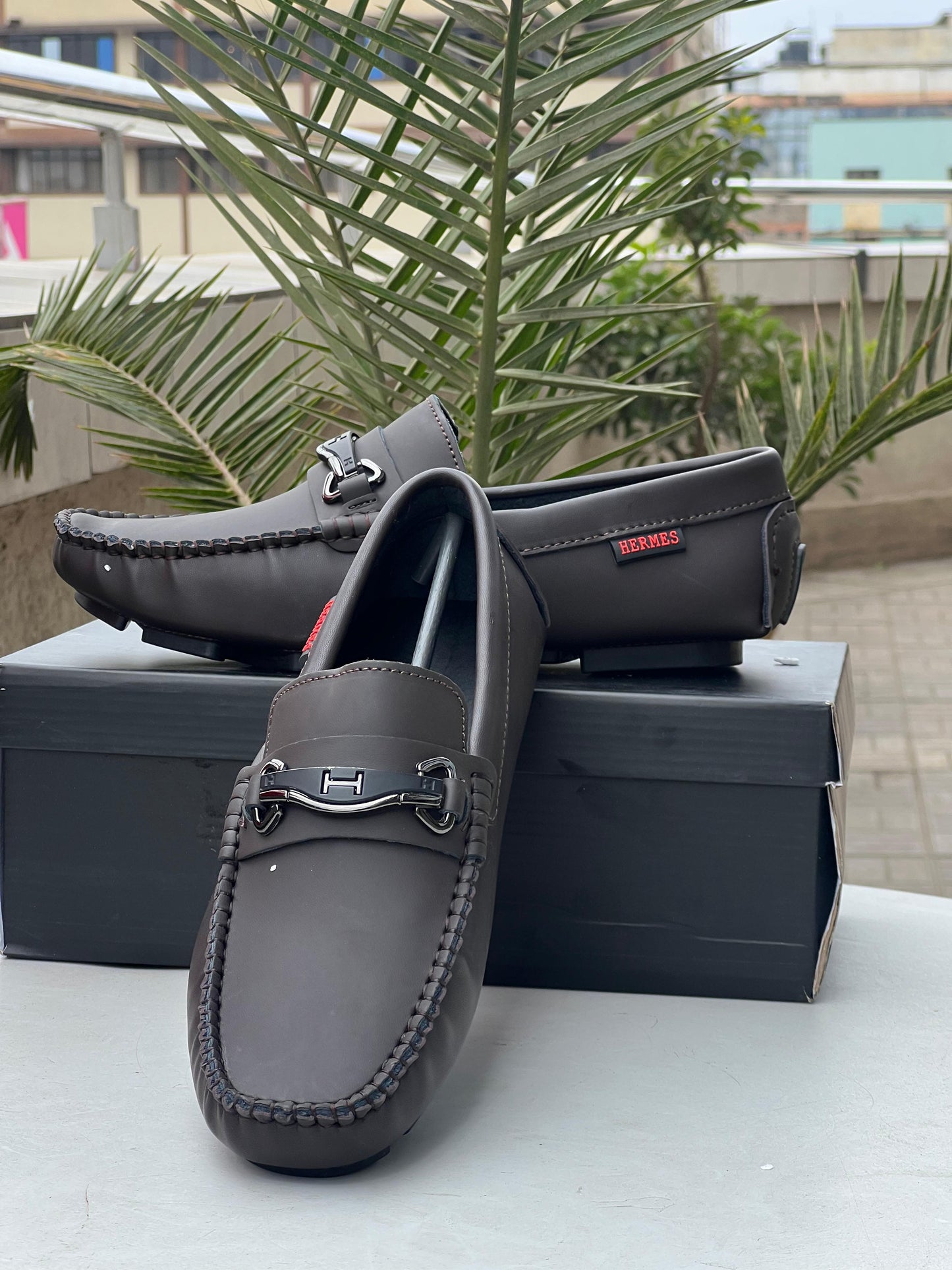 Hermes Men’s Loafers – Premium Leather Casual Shoes