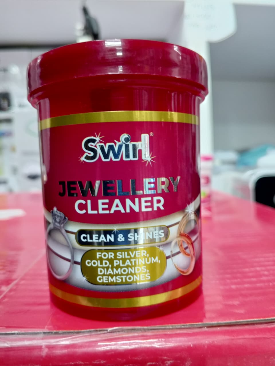Swirl jewellery cleaner