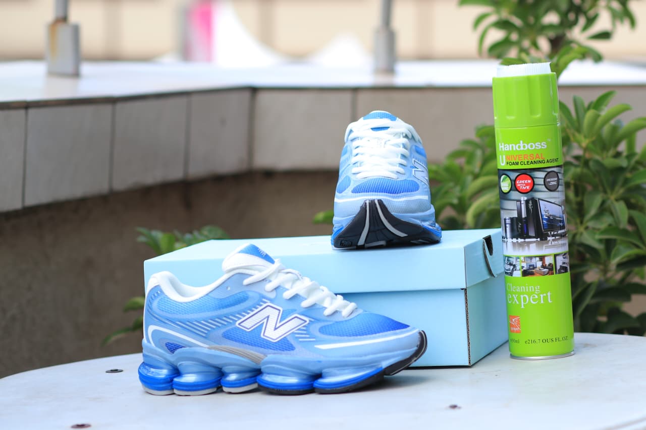 New Balance 2000 Blue White Sneakers