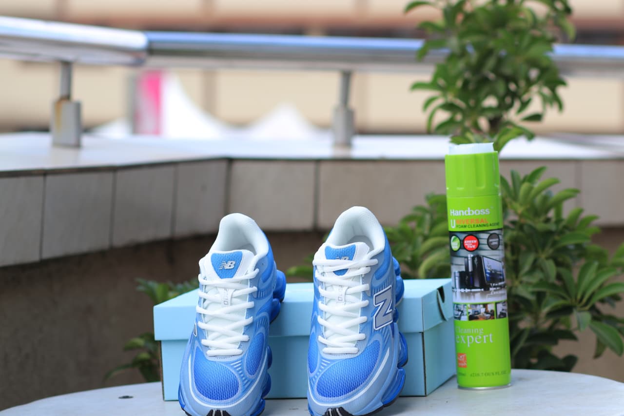 New Balance 2000 Blue White Sneakers