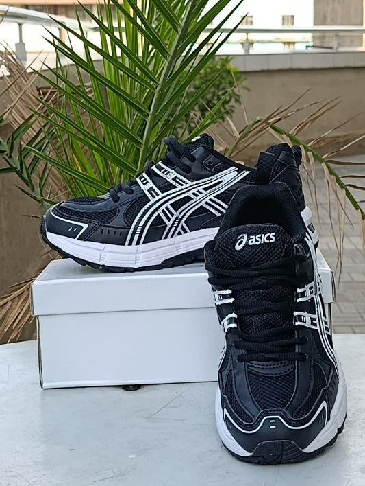 ASICS Retro Trek Runner- Black White
