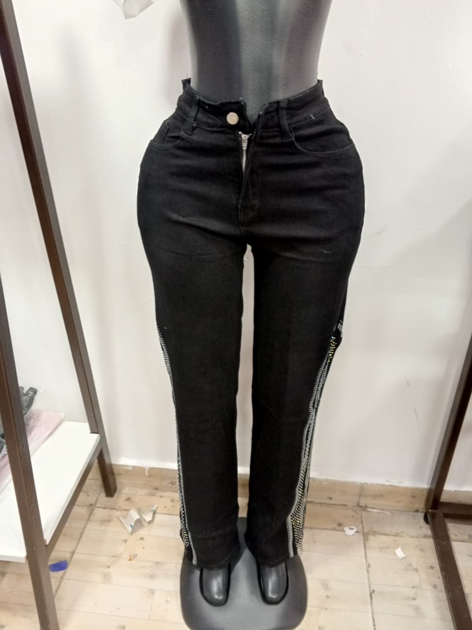 Wide-Leg Jeans