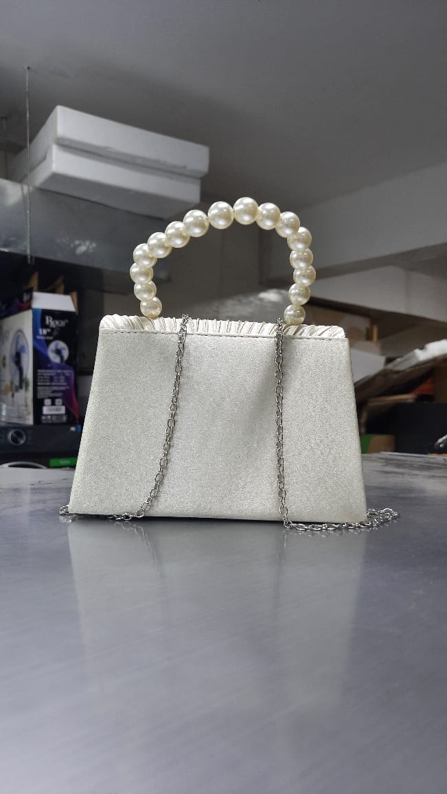 Classic Velvet Emerald Bag.