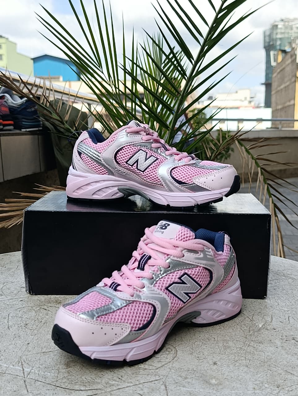 New Balance 530 Silver and pink colorway