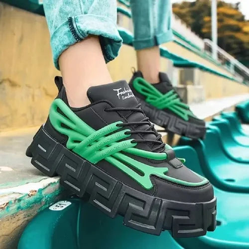 Vivid Surge Platform Sneaker - Black/Neon Green